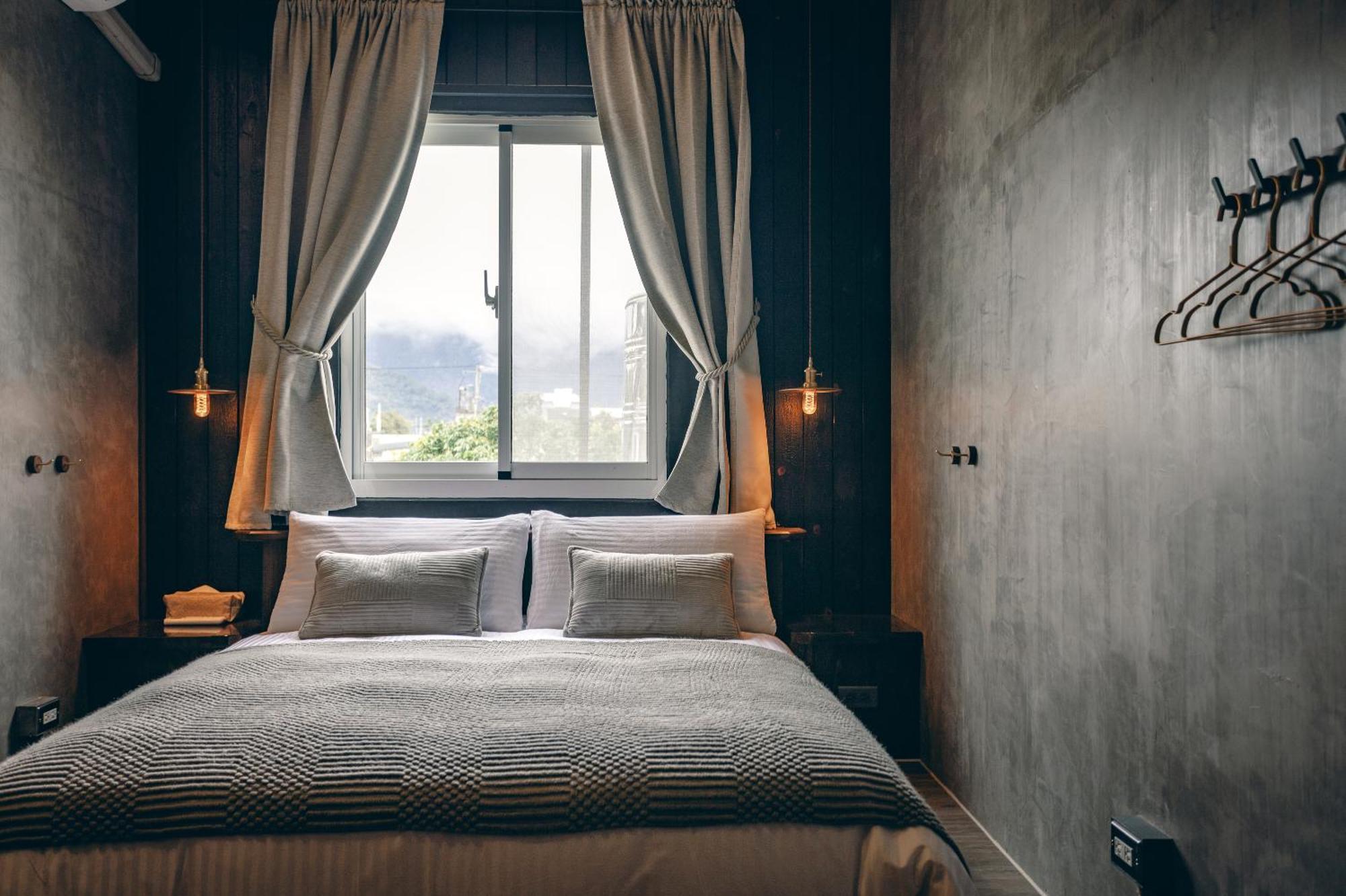 Bed and Breakfast Original House Чишан Экстерьер фото