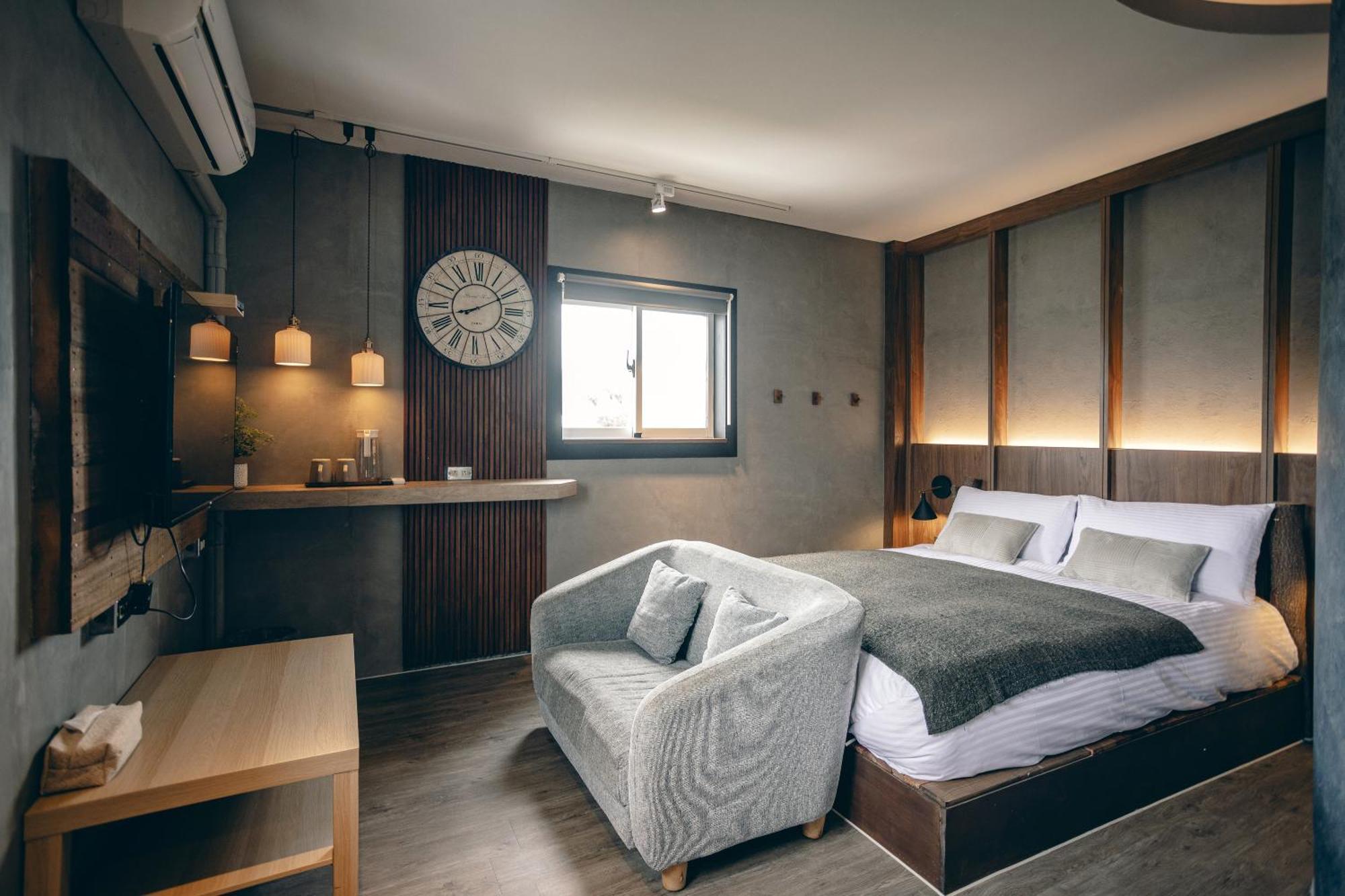 Bed and Breakfast Original House Чишан Экстерьер фото